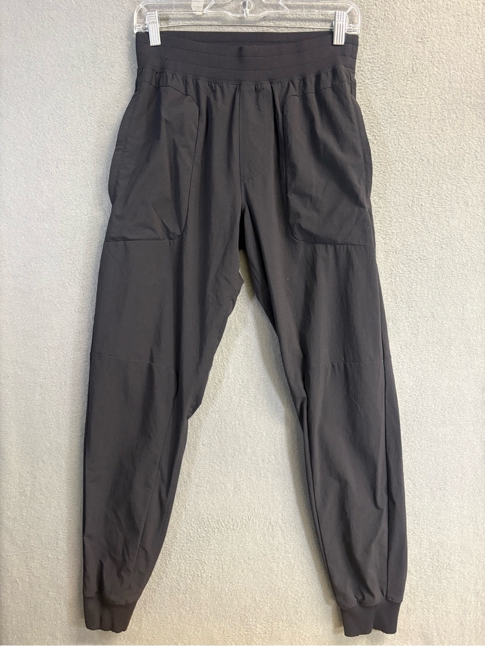 Alo Men's Yoga Co-Op Joggers Anthracite Black Size S